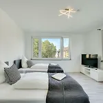 Apartment Here Nd *