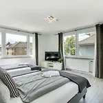 Apartment Here Nd